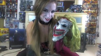 harley quinn соло пальчиками.