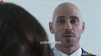 Мэдисон Иви и Ребекка Линарес уходят в порно отрыв.