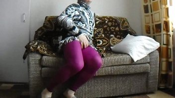 Танцует осень стриптиз!