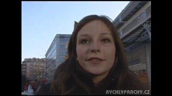 Уболтал попутчицу на секс и кончил на лицо