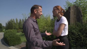 Девушки пердят и писают во время своей первой анальной оргии