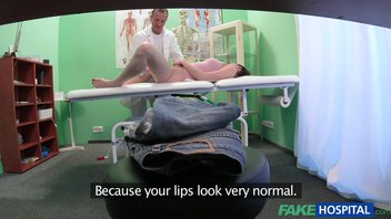 Врач трахнул красивую молодую пациентку на скрытую камеру