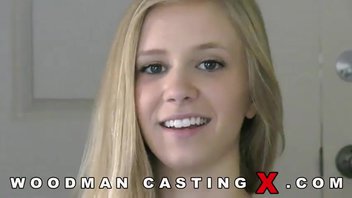 Получила сильно по дырочкам Рейчел Джеймс (Rachel James) на кастинге Вудмана.