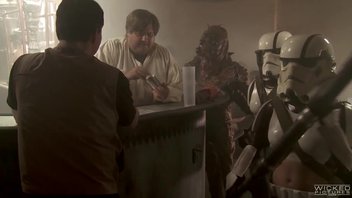 Кимберли Кейн и Эйден Эшли отвечают за эротические сцены в очень популярном кино