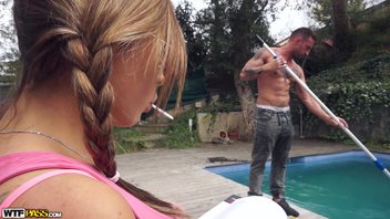 Опытные, зрелые разрушители дырок шлюх расписали на троих русскую красавицу Элли Брилсен (Ally Breelsen)