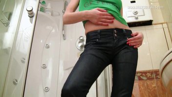 Мокрые джинсы