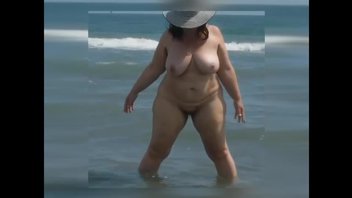 Сракастая на море