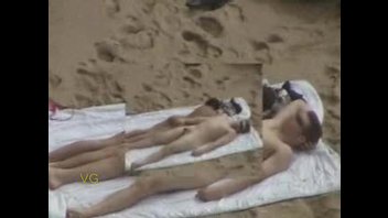 Подгляды за нудистами под классическую музыку