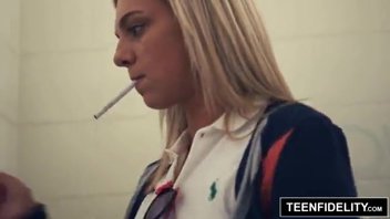 Непослушная студентка наказана должным образом