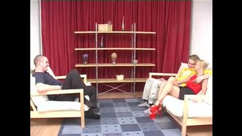 секс мамаши с двумя