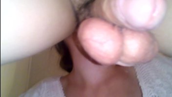 Жена лижет жопу мужу