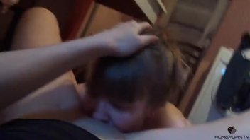 лесби на кухне