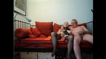 Бабушка Рядышком с Дедушкой.