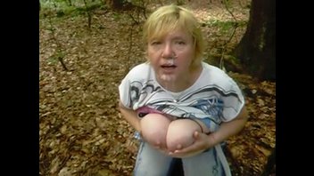 На лицо тёте