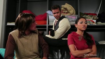 Адриана Луна и патлатый чувак