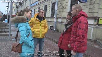 Молодая компания устроила групповуху свингеров