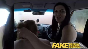 Машина, инструктор и две горячие бесстыдницы