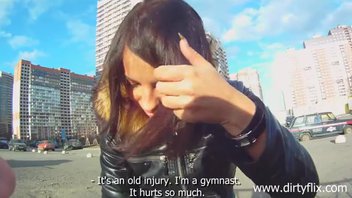 Девочка отблагодарила за помощь на улице