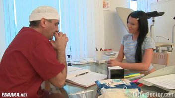 Анюта попала к гинекологу любителю женского анала