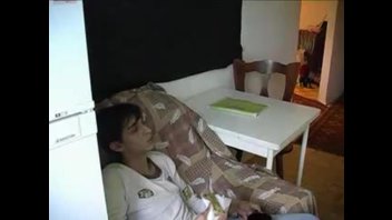 Русская мама по пьяни отдалась своему сыну