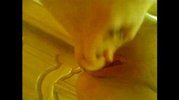 ЖЕНА С БАНАНЧИКОМ И ОПИСАЛАСЬ