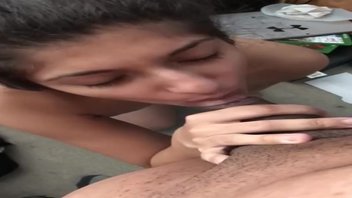 Любительской порно от первого лица с привлекательной тёлочкой арабской внешности