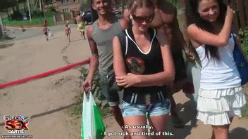 Студенческая вечеринка с русскими блядями на озере (Часть 1)