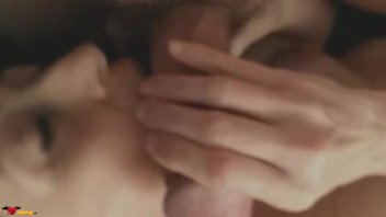 Брюнетка старалась мжм