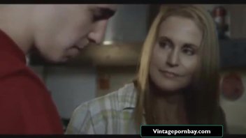 Зрелая мачеха и молодой пасынок