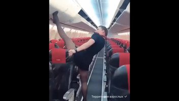 Стюардесса