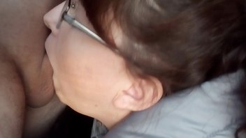 Жена сосёт божественно