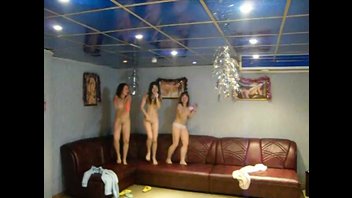 Жена в бане