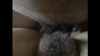 Волосатая киска крупным планом