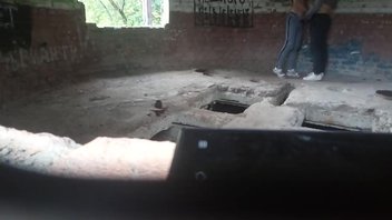 Когда негде  но очень хочется  или секс в развалинах