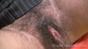 Телочка волосатка