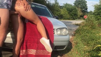 Реальный публичный секс на дороге