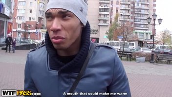 Пикапперы познакомились и удовлетворили русскую блондинку