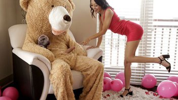 Сюрприз на День Святого Валентина для своей девушки