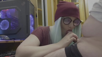 Русское - страстный домашний вечерний минет со спермой в рот