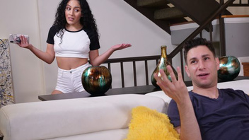 Какого ты там делаешь Лив лучше сделай свой классный отсос