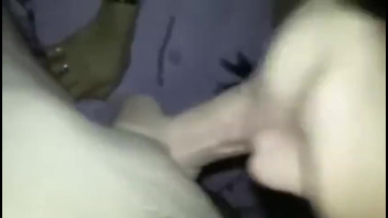 Русский    сочный отсос брюнетки с возбуждающим причмокиванием