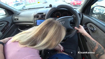 Сумасшедший публичный минет с спермой в рот!