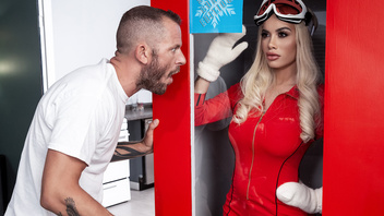 Скотт решил проверить подарок племяннику жены