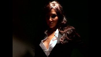 Наказал грудастого следователя в туалете