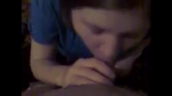 Русская  подружка после отсоса члена подставила мордашку под сперму