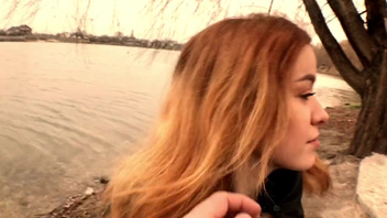 Русское, некуда пойти пришлось,  сосать на глазах у людей