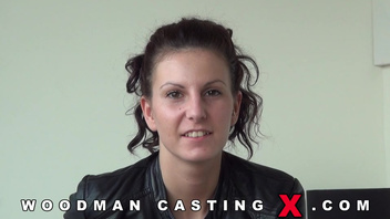 Лилу Тату (Lilu Tattoo) даёт интервью вудману