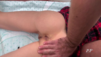 Моя девушка спит на балконе, а  мой брат трахает ее в попку