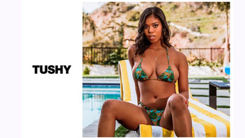 Страстная мулаточка Ниа Насси отдала дырочки на растерзание молодому парню