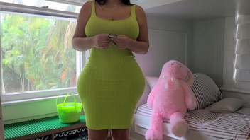 Зачем ты положил презерватив в мое пасхальное яйцо?! Трахни мою большую задницу!!!